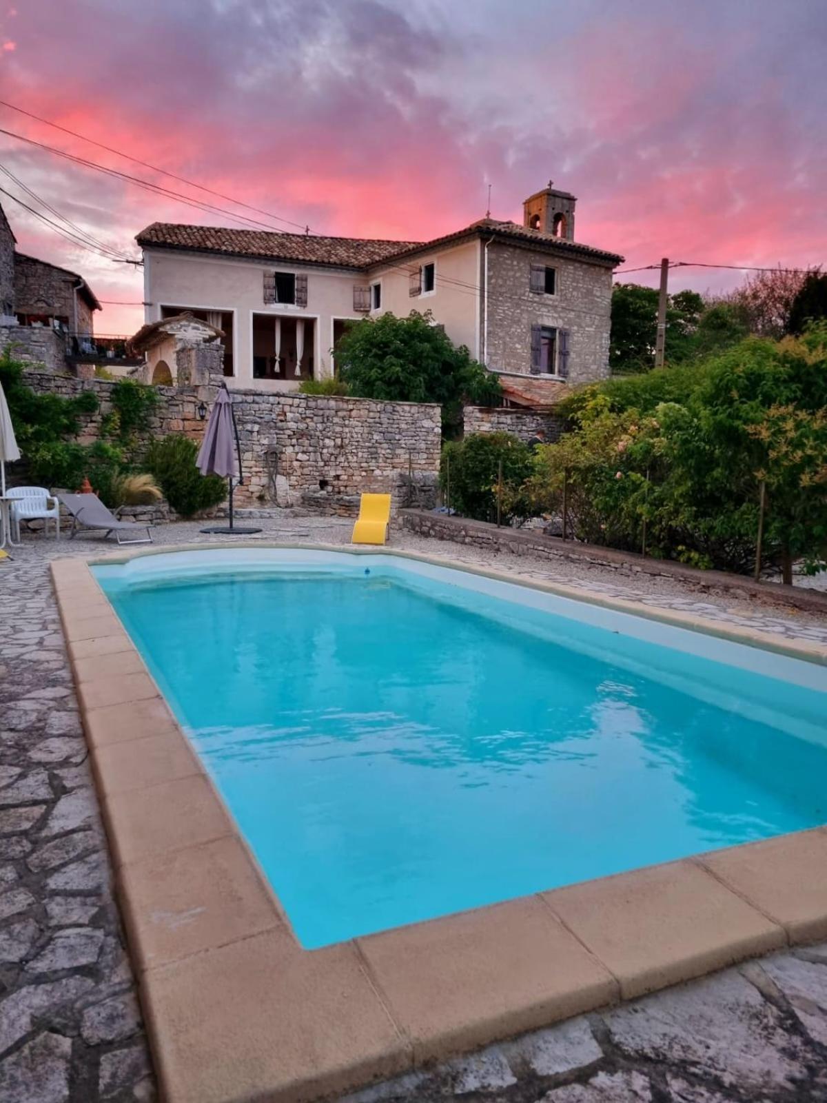 Une Nuit Au Village - Chambre D'Hotes De Charme Orgnac-l'Aven Exterior photo