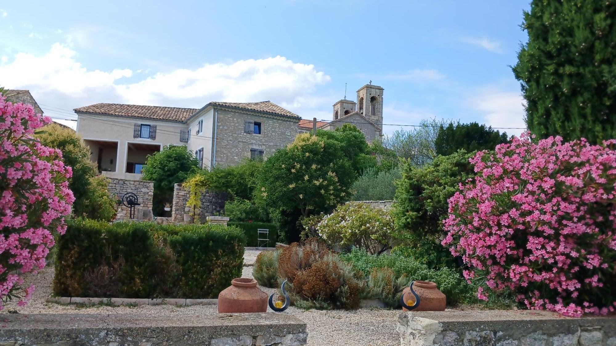 Une Nuit Au Village - Chambre D'Hotes De Charme Orgnac-l'Aven Exterior photo